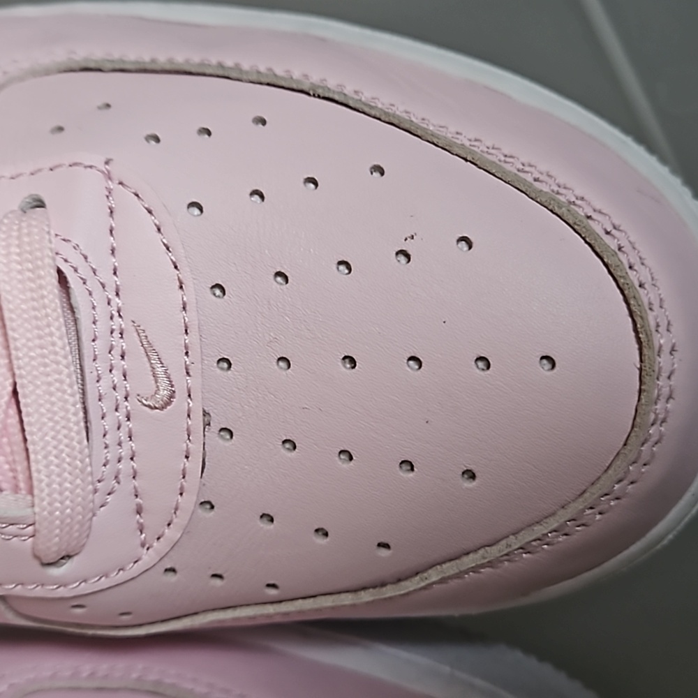 Nike Rose Pink Sz US 10.5 Pre-owned  great condition - Picture 10 of 11